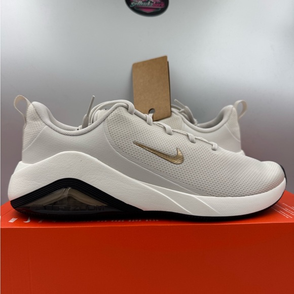 Nike Shoes - Nike Air Zoom Bella 7 Phantom Metallic Gold Black BRAND NEW Size 10 Women